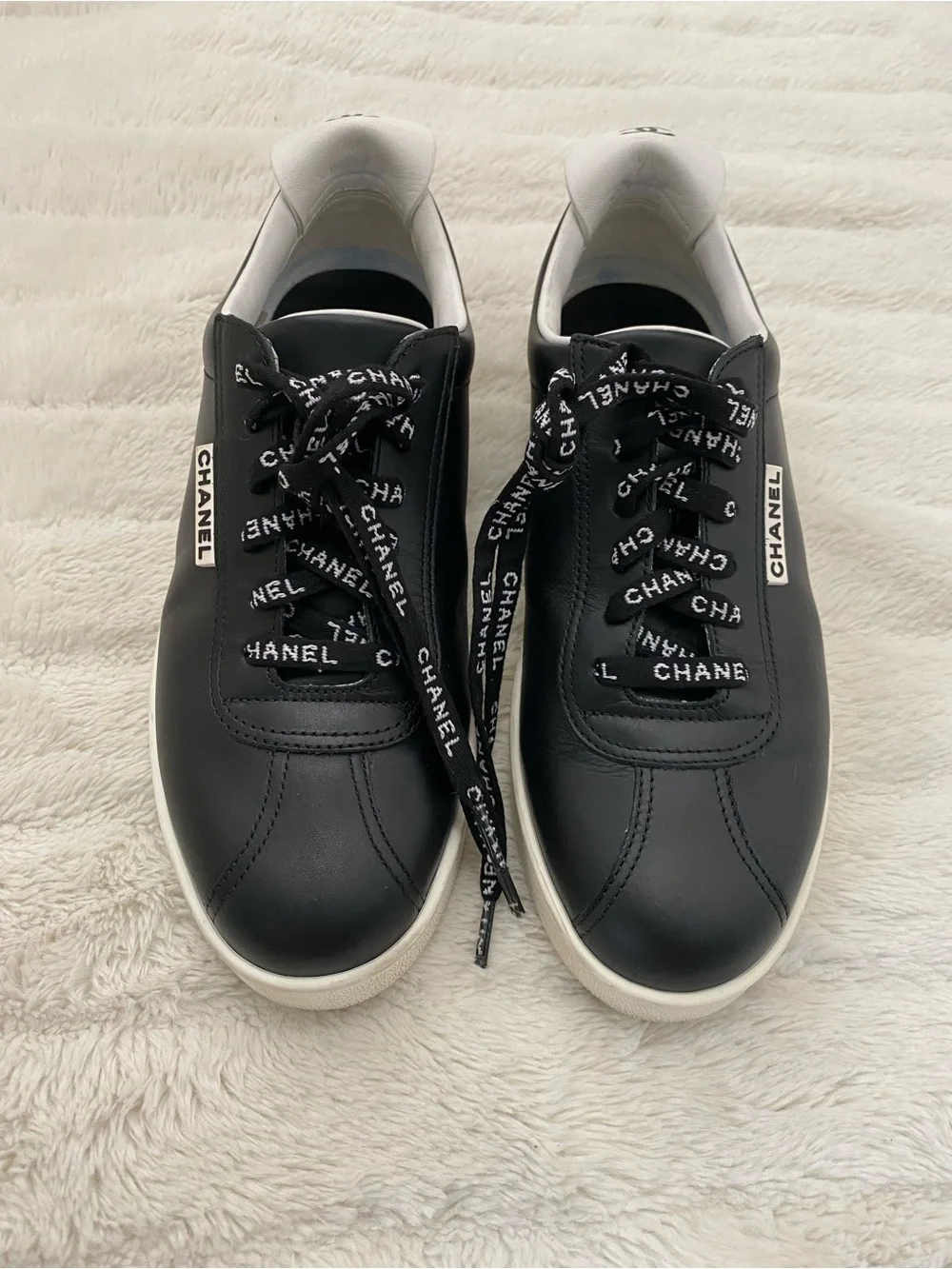 CHANEL Black and White Logo Ribbon Lace Low-Top Sneakers Size 39